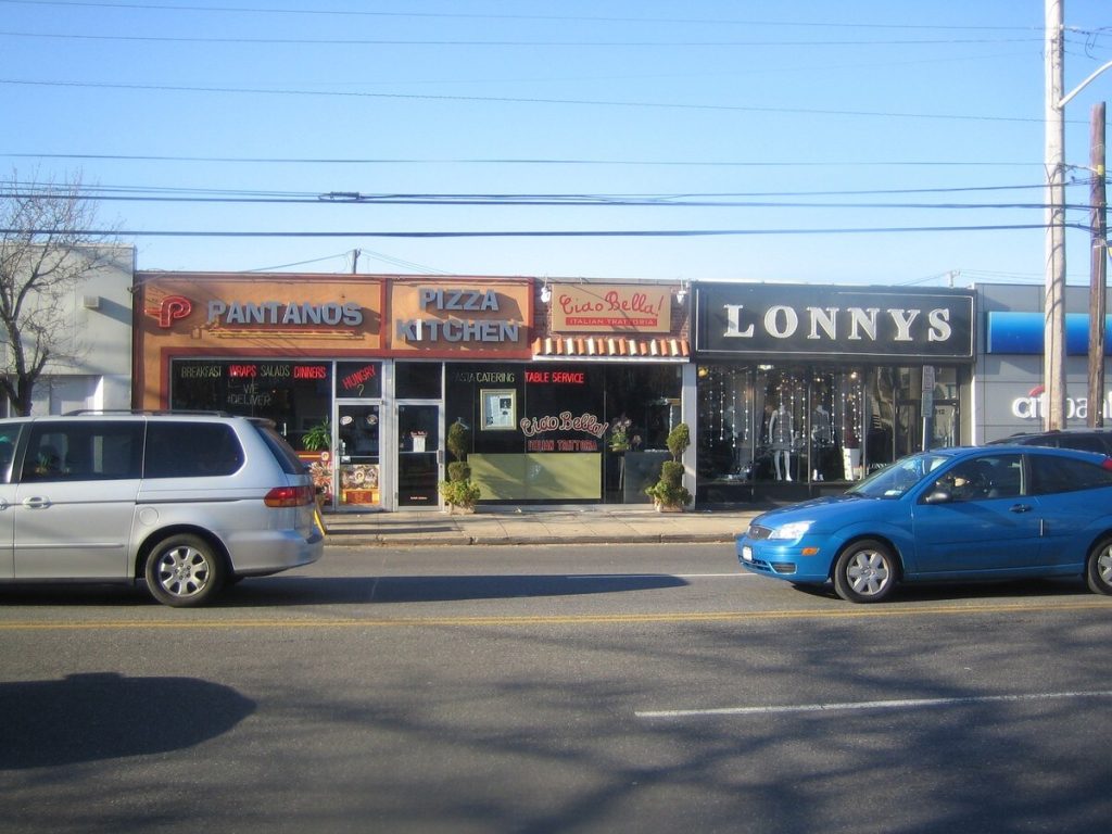 Lonnys – Women Clothing (Gary Goldstein Successful Businessman and Retail Store owner in Oceanside Long Island)