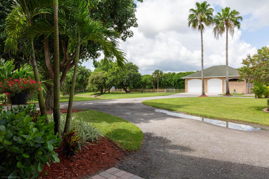 Full Circle stables in farm in Wellington